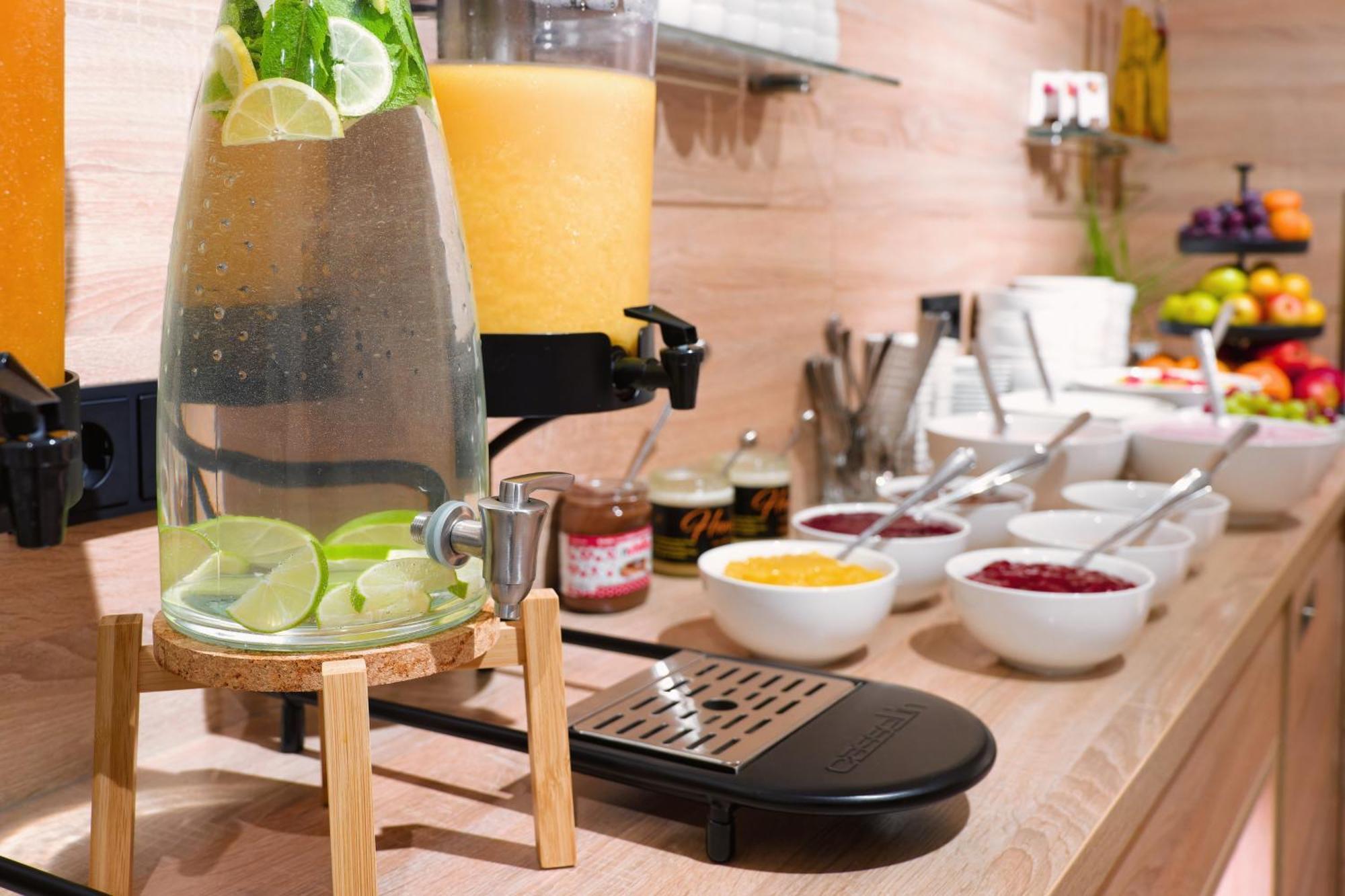 Hotel Schluister Park Carolinensiel Ngoại thất bức ảnh