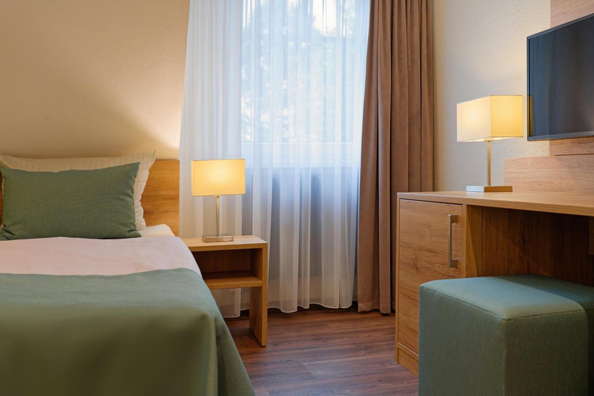 Hotel Schluister Park Carolinensiel Ngoại thất bức ảnh