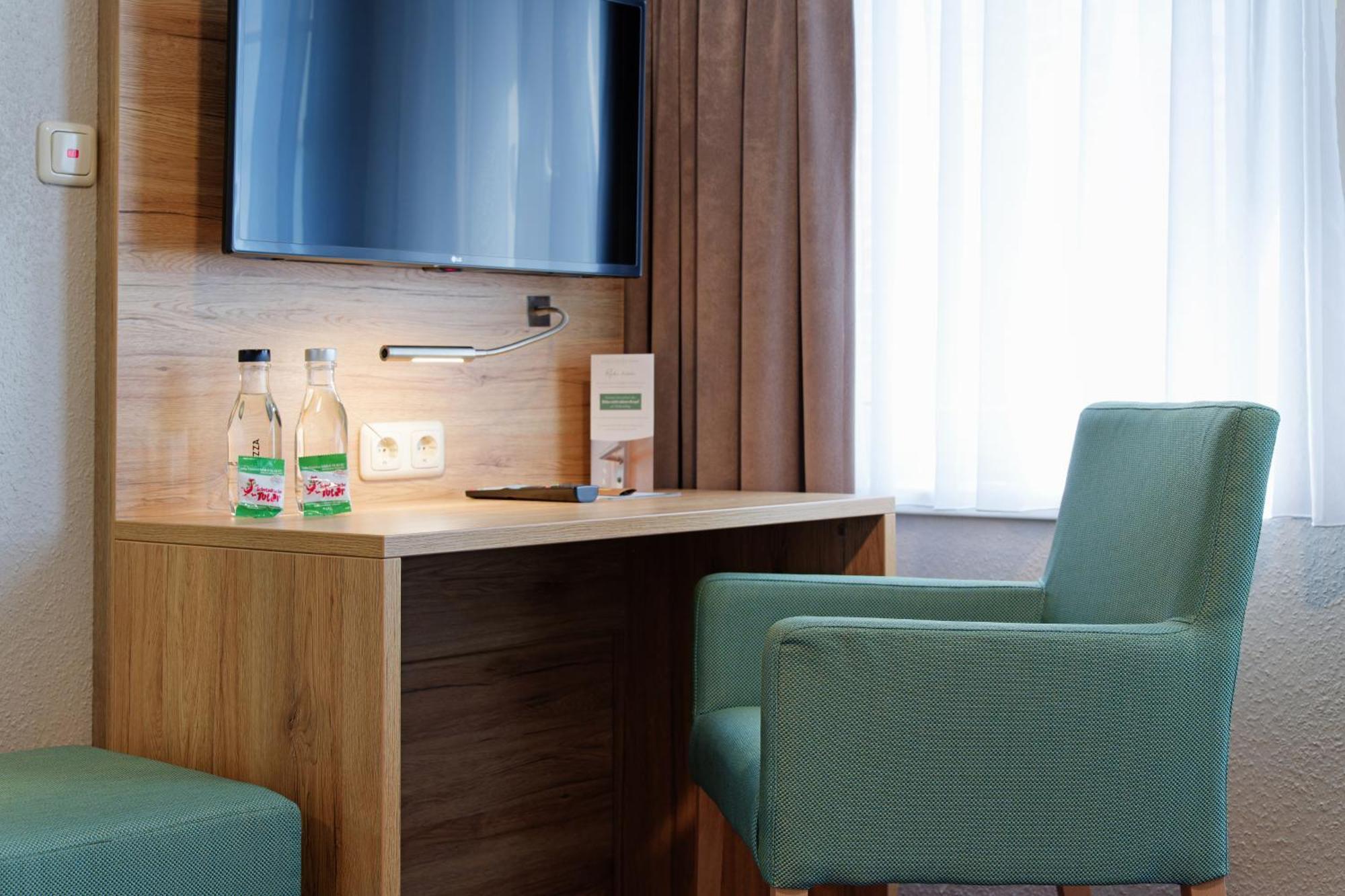 Hotel Schluister Park Carolinensiel Ngoại thất bức ảnh