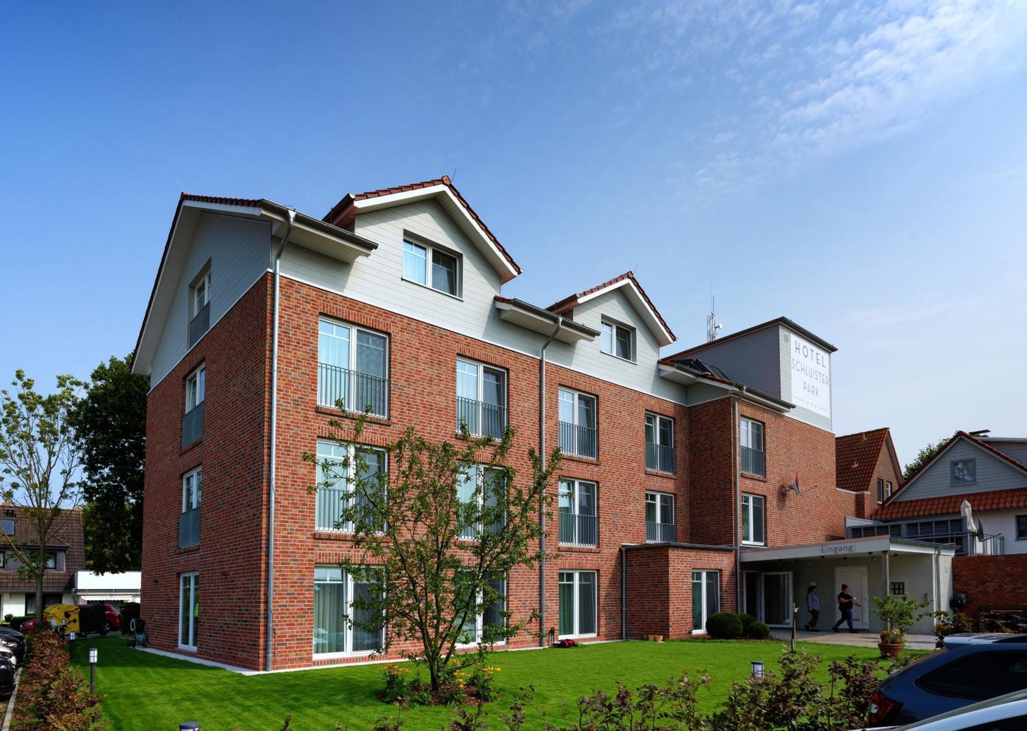 Hotel Schluister Park Carolinensiel Ngoại thất bức ảnh